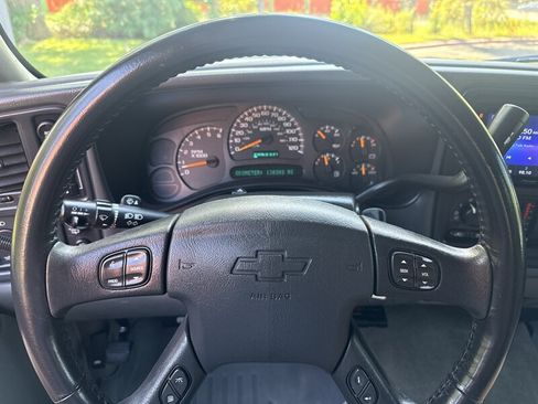 Used 2005 Chevrolet Tahoe LS AWD/4WD image 37