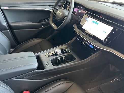 New 2025 Jeep Wagoneer S Limited AWD/4WD image 19