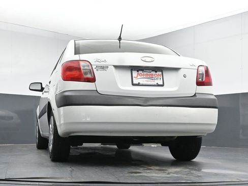 Used 2008 Kia Rio LX FWD image 35