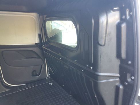 Used 2021 RAM ProMaster City Tradesman FWD image 13
