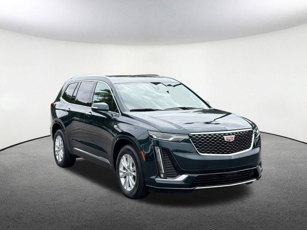 Certified 2024 Cadillac XT6 Luxury w/ LPO, Floor Liner Package AWD/4WD image 22