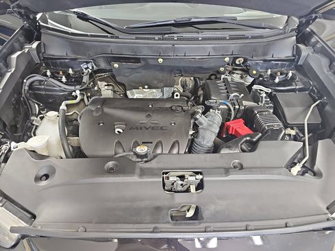 Used 2018 Mitsubishi Outlander Sport LE AWD/4WD image 33