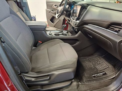 Used 2018 Chevrolet Traverse LT AWD/4WD image 31