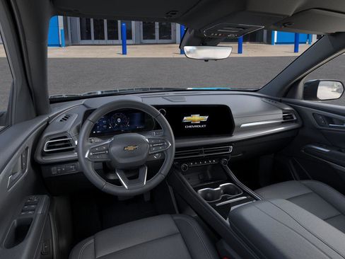New 2026 Chevrolet Traverse LT w/ Sun and Wheel Package image 15