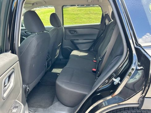 Used 2024 Nissan Rogue S FWD image 10