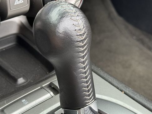 Used 2015 Chevrolet Camaro LT image 31