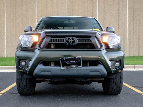 Used 2013 Toyota Tacoma 4x4 Double Cab w/ TRD Off-Road Pkg image 3