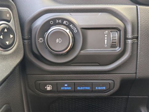 Used 2024 Jeep Wrangler High Altitude image 30