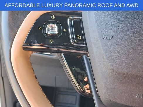Used 2023 Lincoln Corsair Reserve w/ Equipment Group 201A AWD/4WD image 20