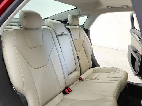 Used 2016 Ford Fusion Energi Titanium w/ Driver Assist Package FWD image 37