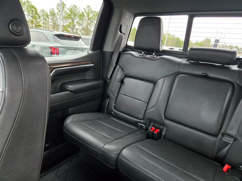 Used 2022 Chevrolet Silverado 1500 LT w/ Safety Package image 12