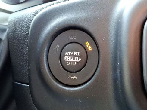 Used 2023 Jeep Wrangler Sahara w/ Cold Weather Group image 27