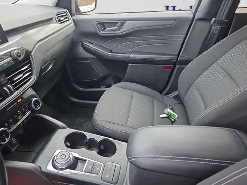 Used 2025 Ford Escape Active FWD image 12