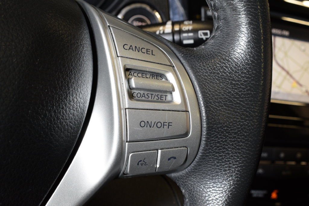 Used 2014 Nissan Rogue SL w/ SL Premium Package AWD/4WD image 21