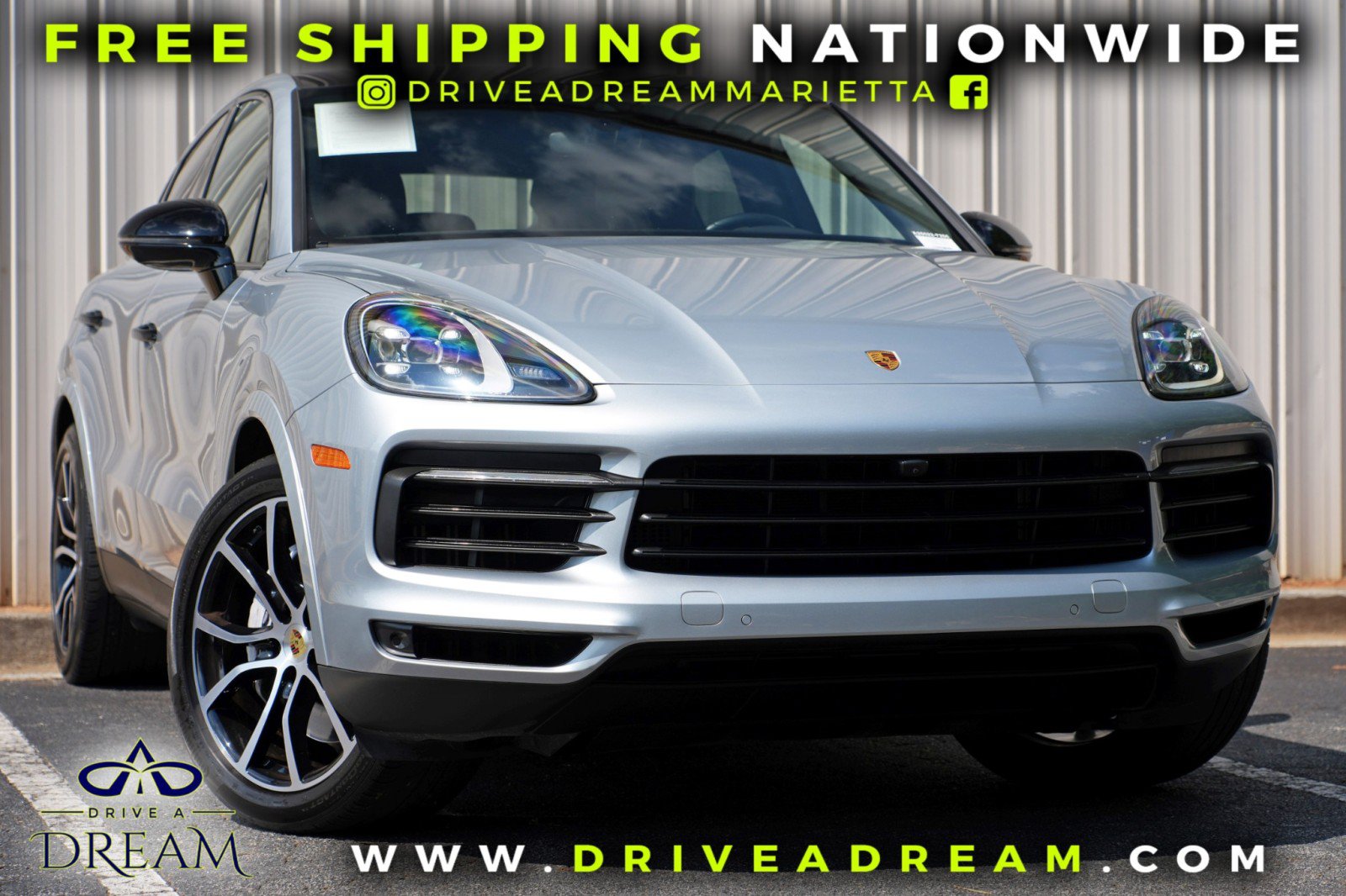 Used 2023 Porsche Cayenne Coupe w/ Premium Package AWD/4WD image 2