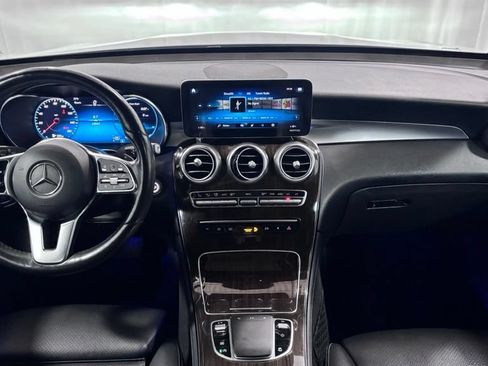 Used 2020 Mercedes-Benz GLC 300 4MATIC image 2