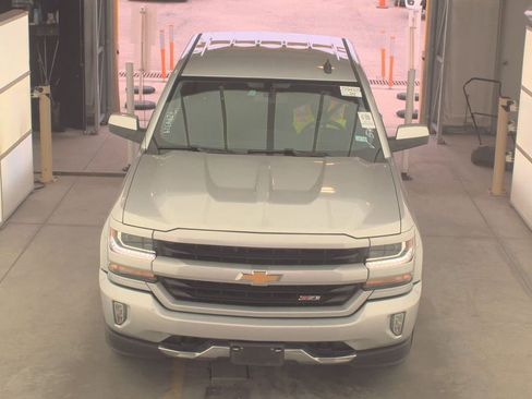 Used 2018 Chevrolet Silverado 1500 LT w/ Texas Edition image 2