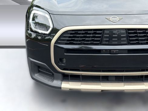 Certified 2025 MINI Cooper Countryman S w/ Comfort Package Max AWD/4WD image 11