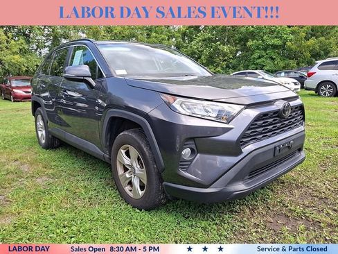 Used 2021 Toyota RAV4 XLE w/ Convenience Package AWD/4WD image 1