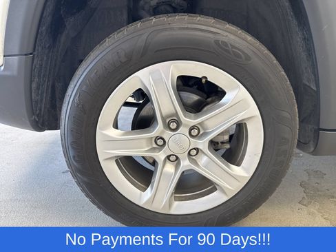 Used 2024 Jeep Compass Latitude AWD/4WD image 37