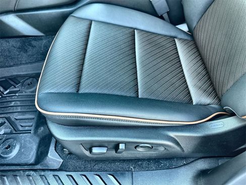 New 2026 GMC Canyon AT4 w/ Technology Plus Package image 25