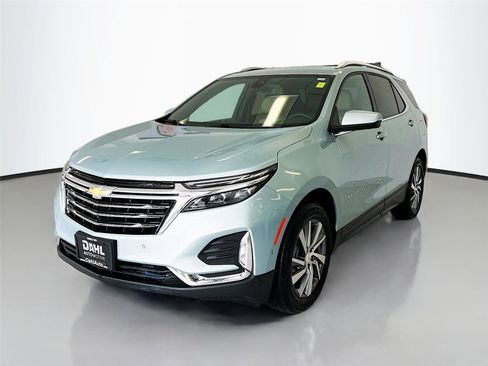 Used 2022 Chevrolet Equinox Premier AWD/4WD image 4
