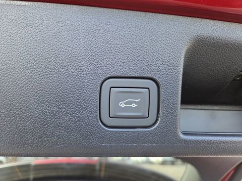 New 2026 Chevrolet Equinox EV LT image 15