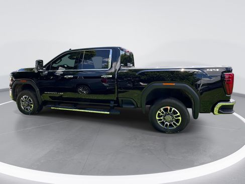 Used 2025 GMC Sierra 2500 SLT w/ SLT Convenience Package AWD/4WD image 5