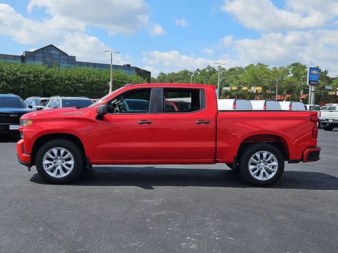 Used 2022 Chevrolet Silverado 1500 Custom RWD image 3