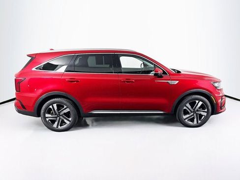 Certified 2023 Kia Sorento EX image 4