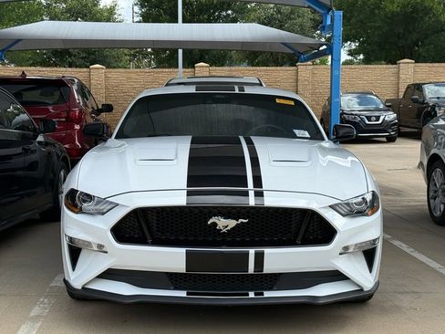 Used 2022 Ford Mustang GT Premium w/ Equipment Group 401A RWD image 2