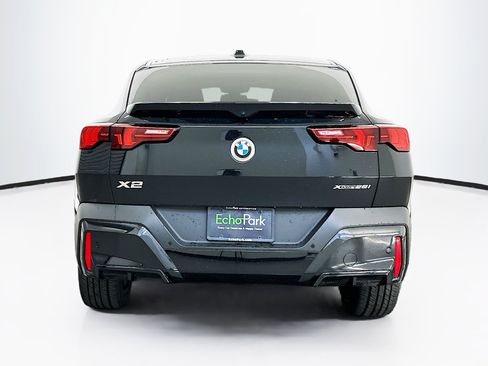 Used 2025 BMW X2 xDrive28i AWD/4WD image 7