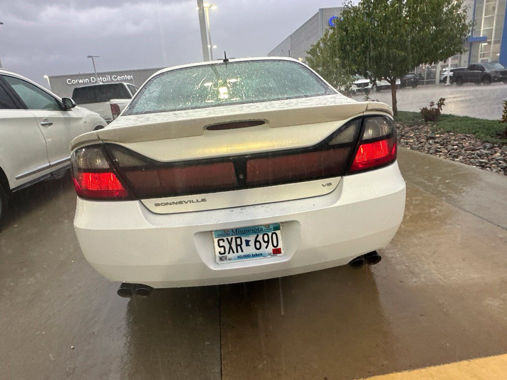 Used 2005 Pontiac Bonneville GXP FWD image 6