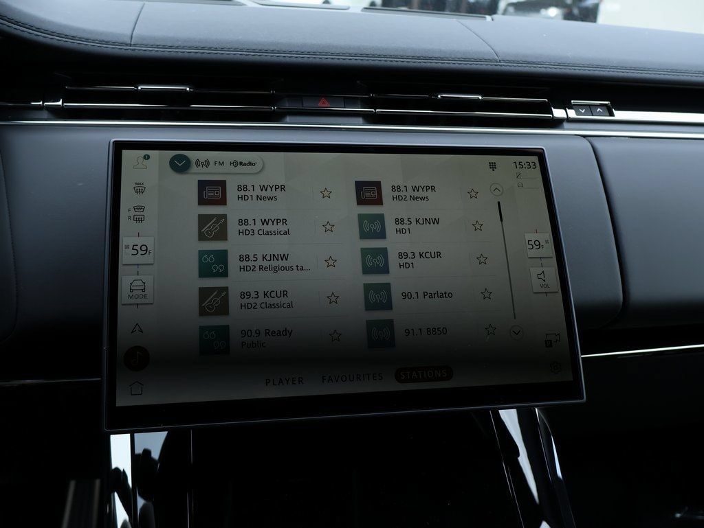 New 2025 Land Rover Range Rover Sport Dynamic SE AWD/4WD image 23
