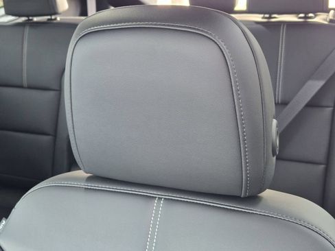 New 2026 GMC Acadia Elevation w/ Elevation Premium Package FWD image 17