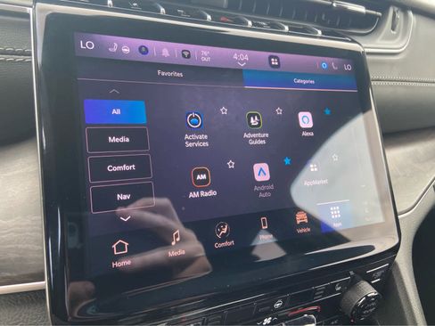 Used 2025 Jeep Grand Cherokee L Limited w/ Black Appearance Package image 32