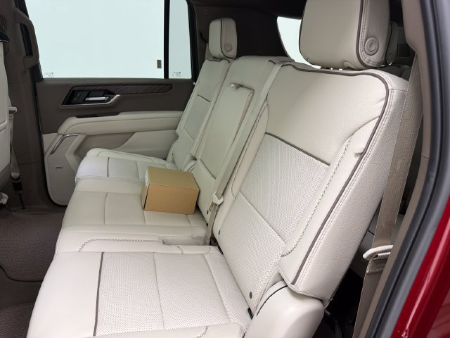 Used 2026 GMC Yukon XL Denali w/ Denali Reserve Package RWD image 36