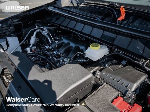 New 2026 Nissan Pathfinder SL image 7