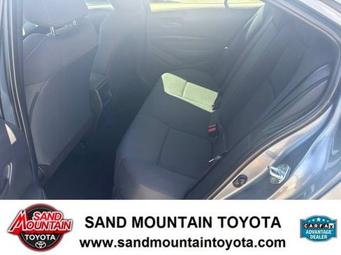 Used 2022 Toyota Corolla LE FWD image 14