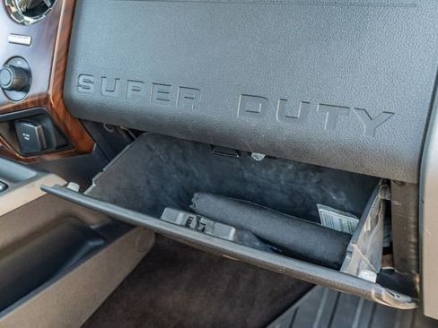 Used 2015 Ford F250 Lariat w/ Lariat Ultimate Package image 49