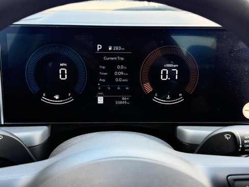 Used 2025 Hyundai Sonata SEL FWD image 12