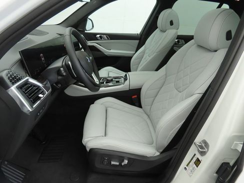 New 2026 BMW X5 sDrive40i w/ Premium Package image 19