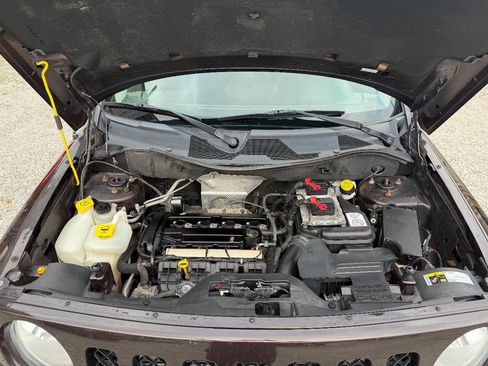 Used 2014 Jeep Patriot Latitude image 9