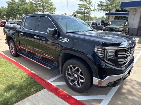 Used 2025 GMC Sierra 1500 SLT AWD/4WD image 1