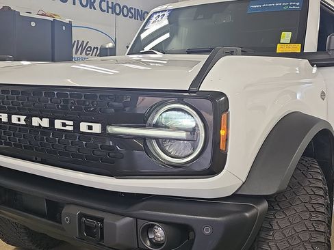 Used 2023 Ford Bronco Wildtrak AWD/4WD image 36