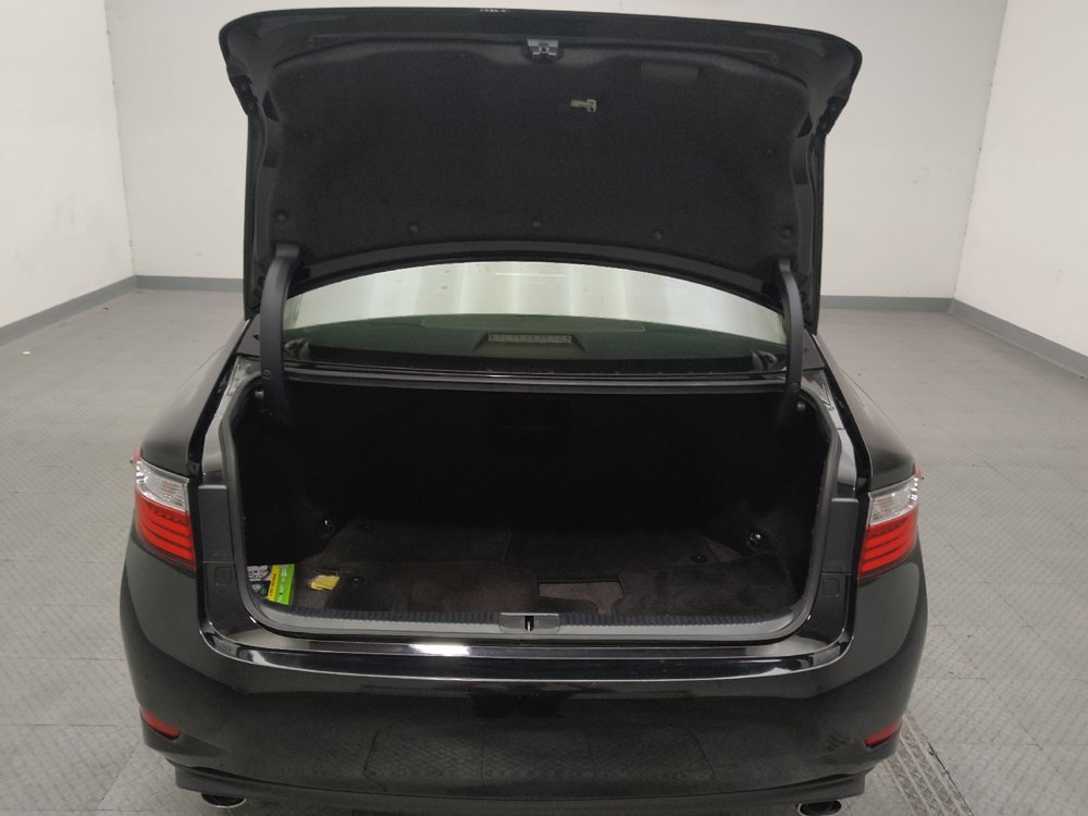Used 2015 Lexus ES 350 w/ Premium Package FWD image 29