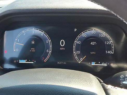 Certified 2024 Jeep Grand Cherokee Altitude AWD/4WD image 26