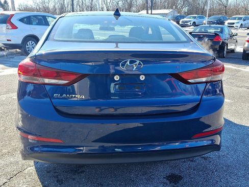 Used 2017 Hyundai Elantra SE image 5