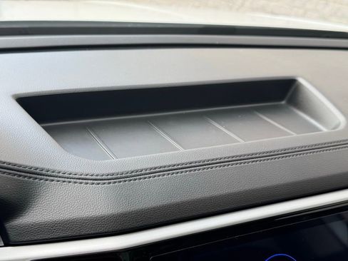 Used 2022 Volkswagen Atlas SE image 44