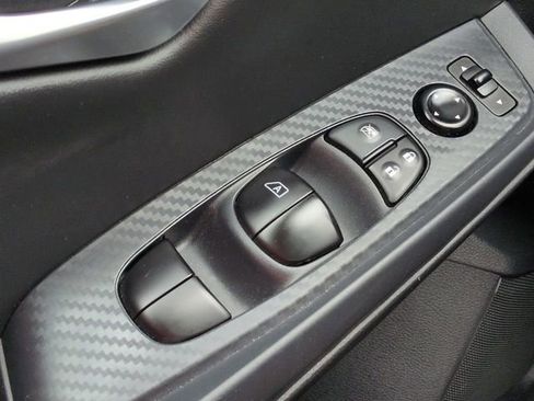 Used 2025 Nissan Sentra SV image 27